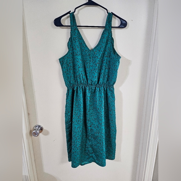 Massimo Green Ruffled Smocked Cocktail Dress - Picture 2 of 7